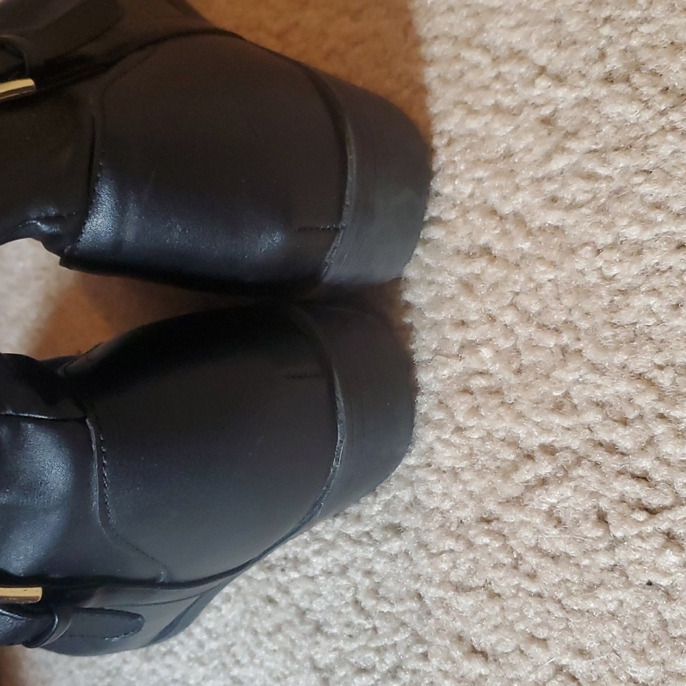 Tall Boots - Picture 4 of 6